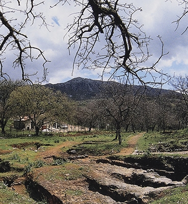 LM III Mortuary Practices in West Crete: the Cemeteries of Maroulas and Armenoi at Rethymnon